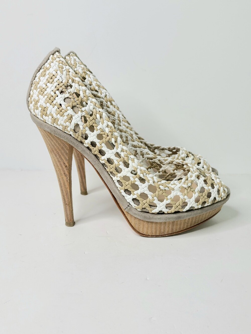 Carlo Pazolini Made In Italy Two-Tone Woven Peep Toe Platform Pump
